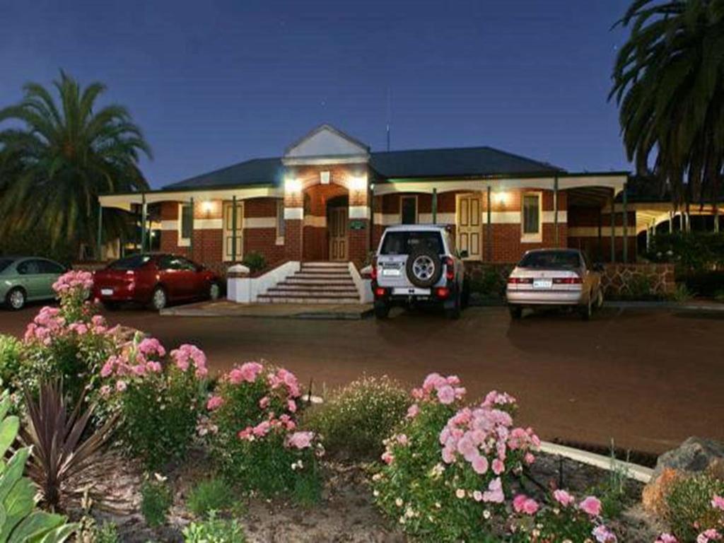 Nelsons Of Bridgetown Exterior foto